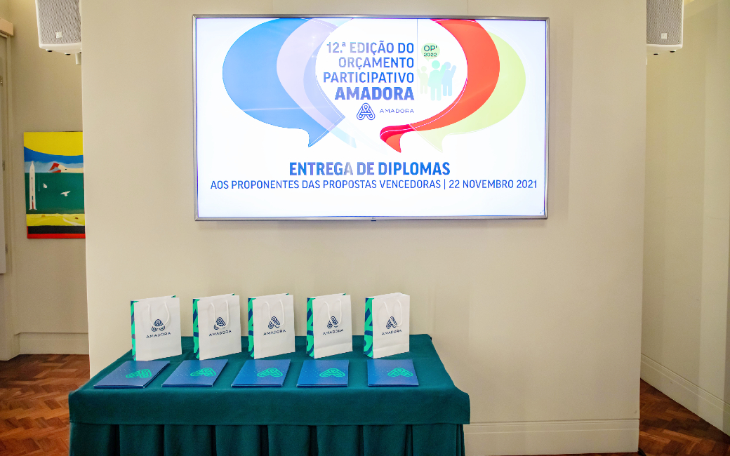 A 12.ª edição do OP Amadora dá continuidade à política de aproximação aos cidadãos que tem vindo a ser prosseguida pela Câmara Municipal da Amadora.
Os cidadãos foram novamente desafiados a participar na vida da cidade, apresentando e votando propostas.